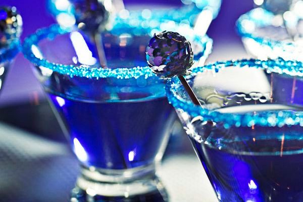 Blue iridescent drinks at Sapphire